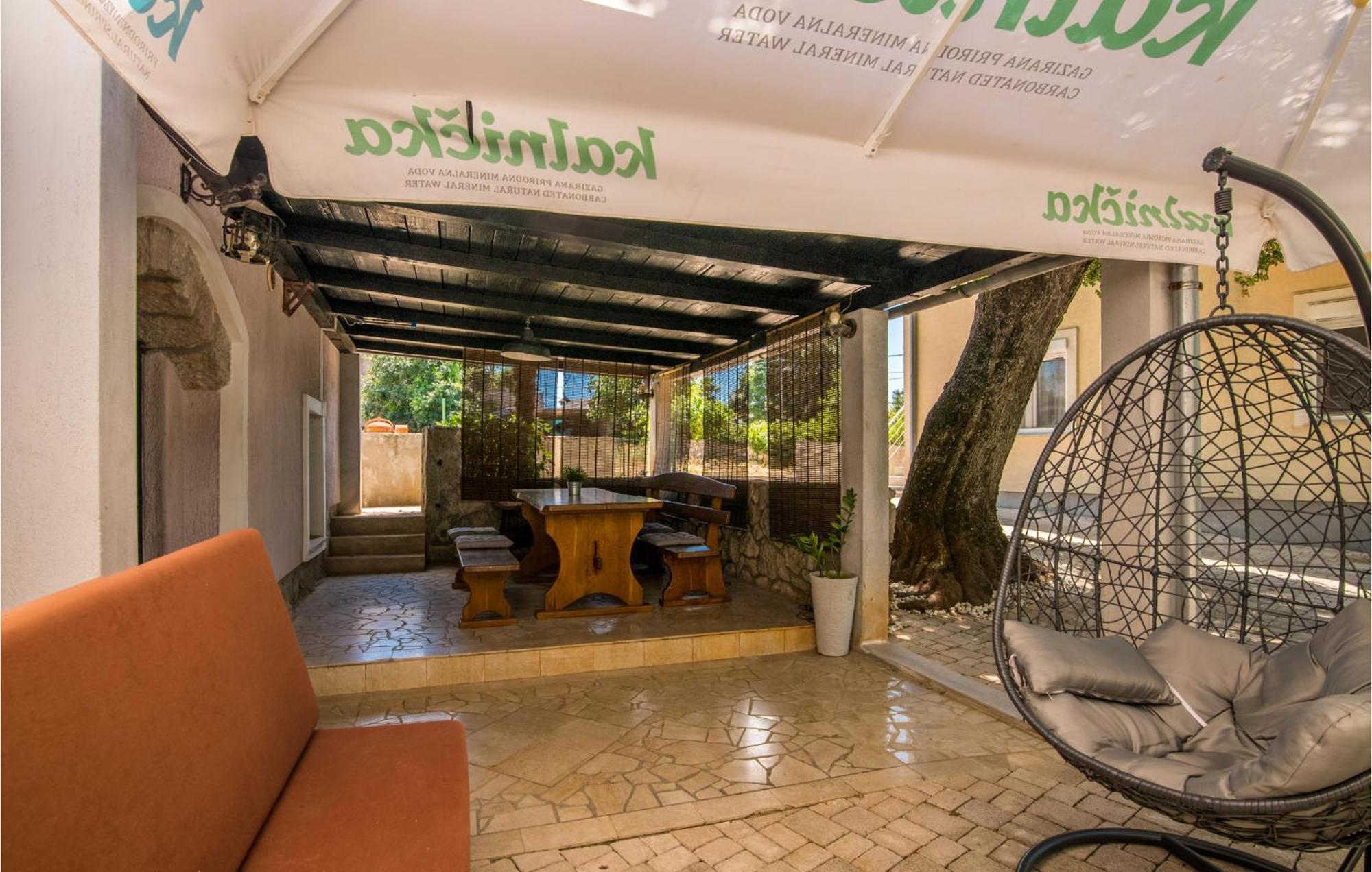 Amazing Home In Malinska Dubasnica With Wifi מראה חיצוני תמונה