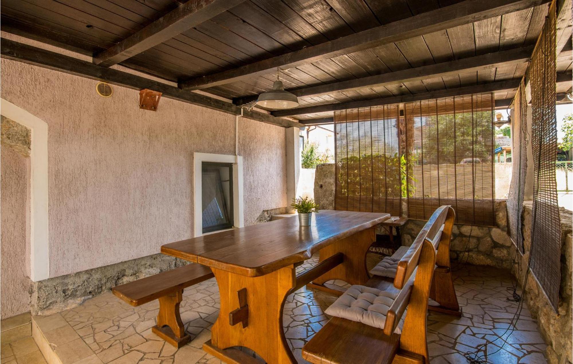 Amazing Home In Malinska Dubasnica With Wifi מראה חיצוני תמונה
