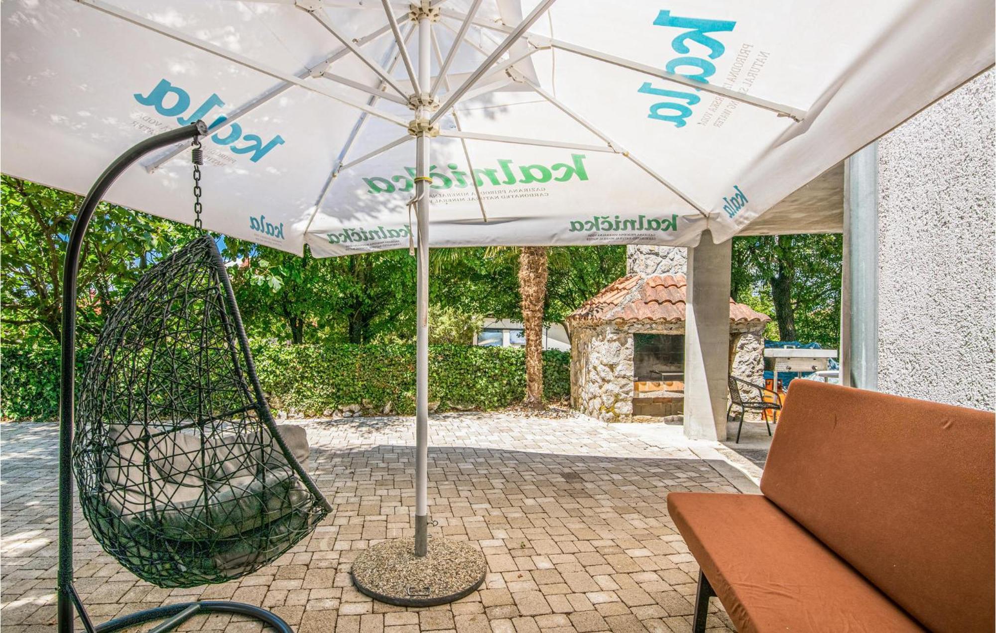 Amazing Home In Malinska Dubasnica With Wifi מראה חיצוני תמונה